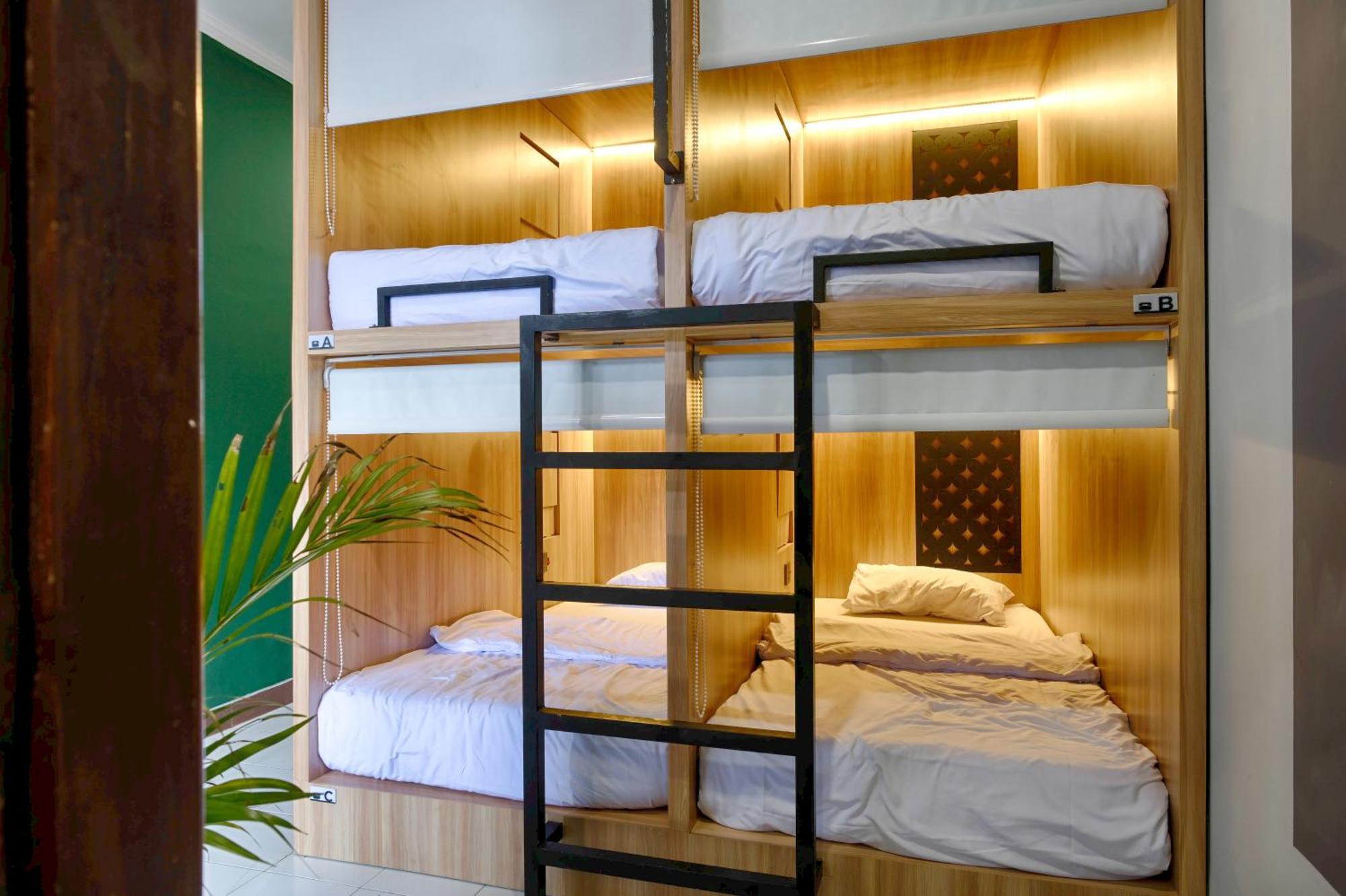 Hubs Hostel Yogyakarta Exteriér fotografie