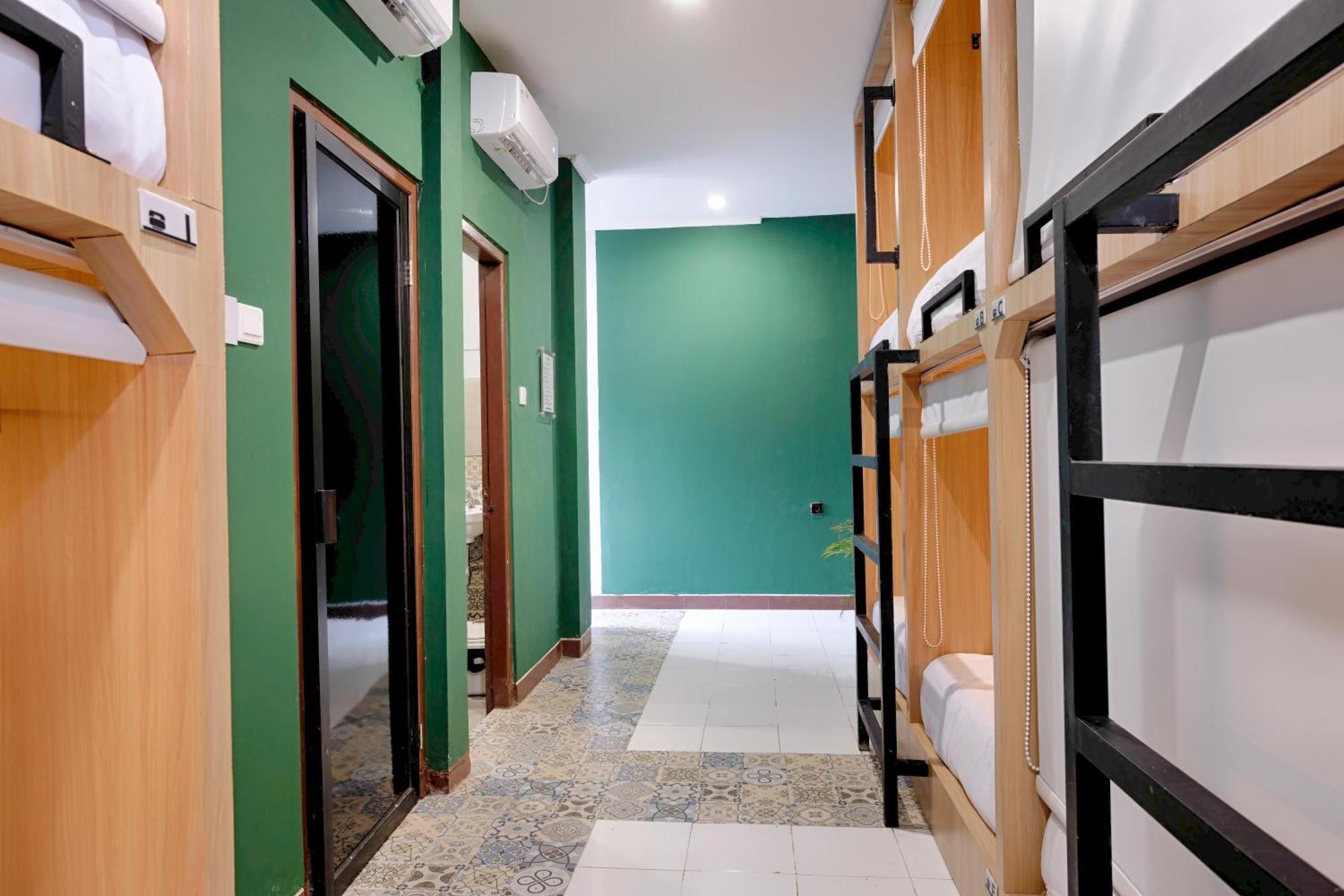 Hubs Hostel Yogyakarta Exteriér fotografie